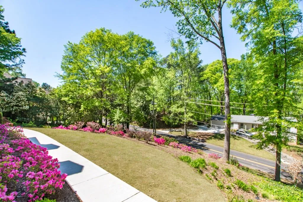85 Maryeanna Drive, Sandy Springs, Georgia 30342, 6 Bedrooms Bedrooms, ,6 BathroomsBathrooms,Residential,Sold,85 Maryeanna Drive,6539166