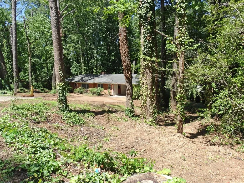 865 Moores Mill Road Nw, Atlanta, Georgia 30327, 3 Bedrooms Bedrooms, ,2 BathroomsBathrooms,Residential,Sold,865 Moores Mill Road Nw,5844737