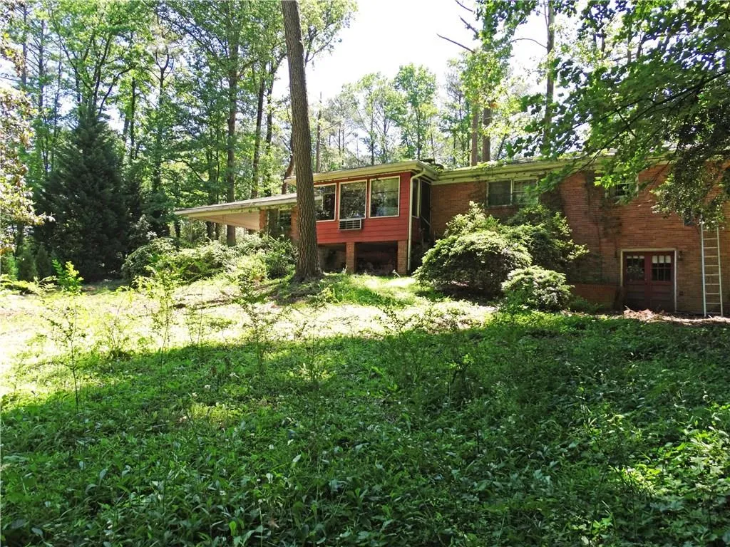 865 Moores Mill Road Nw, Atlanta, Georgia 30327, 3 Bedrooms Bedrooms, ,2 BathroomsBathrooms,Residential,Sold,865 Moores Mill Road Nw,5844737