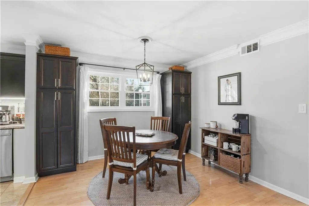 311 Peachtree Hills Avenue Ne Unit 7b, Atlanta, Georgia 30305, 2 Bedrooms Bedrooms, ,1 BathroomBathrooms,Residential,For Sale,311 Peachtree Hills Avenue Ne Unit 7b,7691498