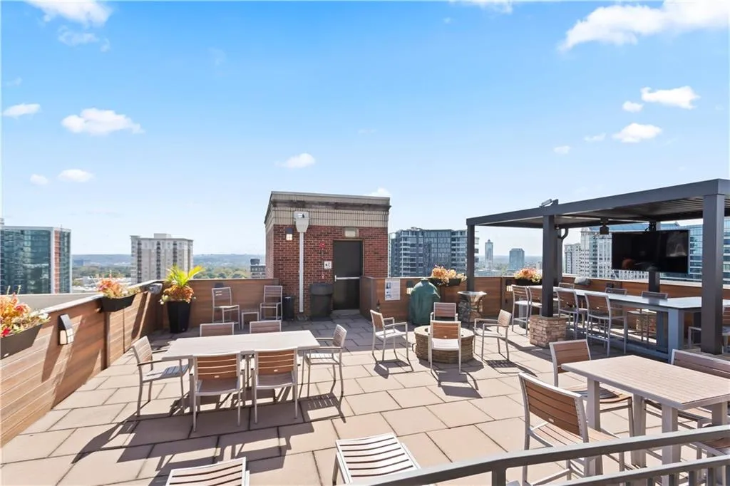 3180 Mathieson Drive Ne Unit 807, Atlanta, Georgia 30305, 2 Bedrooms Bedrooms, ,2 BathroomsBathrooms,Residential,For Sale,3180 Mathieson Drive Ne Unit 807,7671897