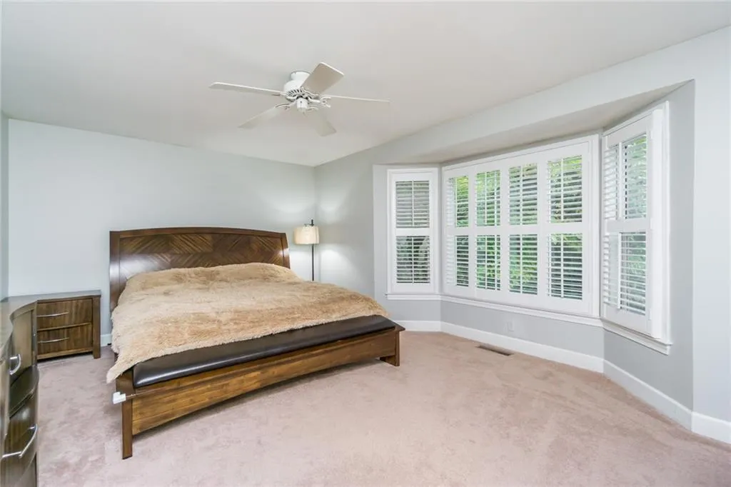 240 Dunwoody Creek Circle, Sandy Springs, Georgia 30350, 4 Bedrooms Bedrooms, ,2 BathroomsBathrooms,Residential,Sold,240 Dunwoody Creek Circle,6790019
