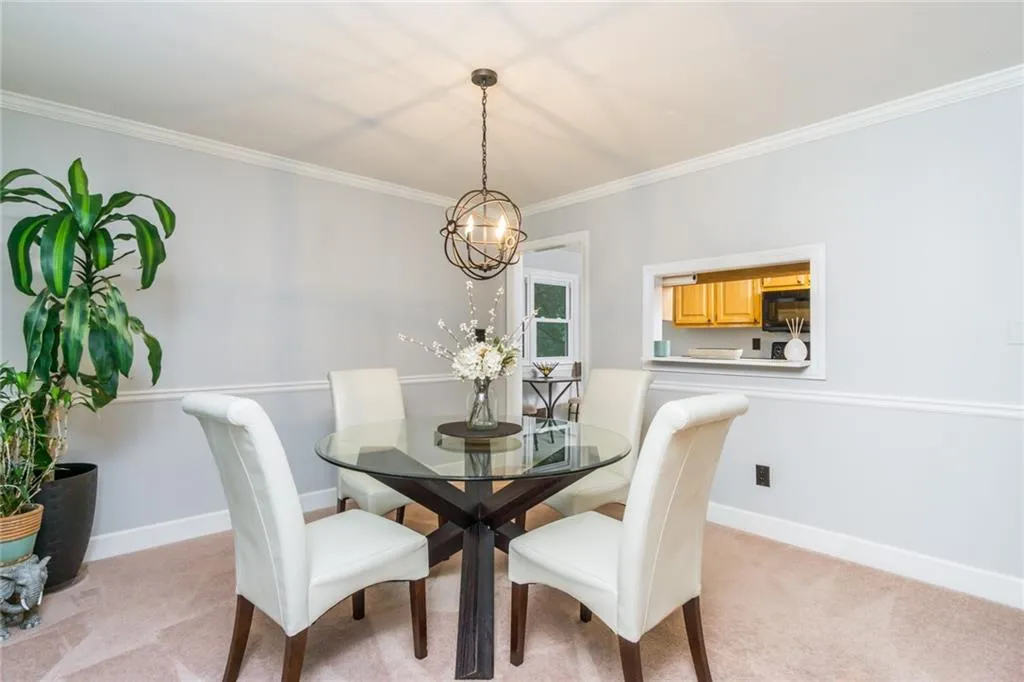 240 Dunwoody Creek Circle, Sandy Springs, Georgia 30350, 4 Bedrooms Bedrooms, ,2 BathroomsBathrooms,Residential,Sold,240 Dunwoody Creek Circle,6790019