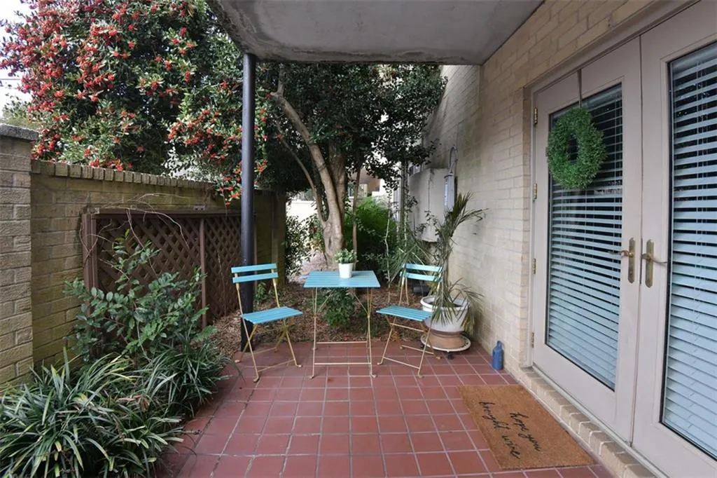 5400 Roswell Road Unit B4, Sandy Springs, Georgia 30342, 1 Bedroom Bedrooms, ,1 BathroomBathrooms,Residential,Sold,5400 Roswell Road Unit B4,6841060