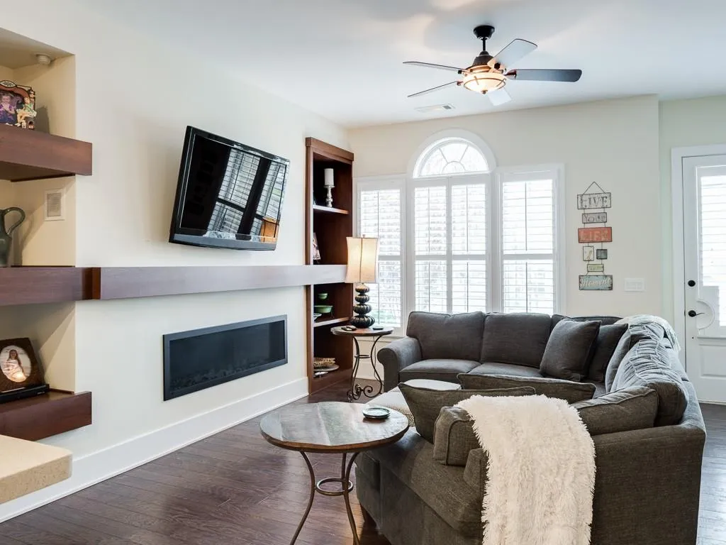 309 Alderwood Lane, Atlanta, Georgia 30328, 3 Bedrooms Bedrooms, ,3 BathroomsBathrooms,Residential,Sold,309 Alderwood Lane,5615698