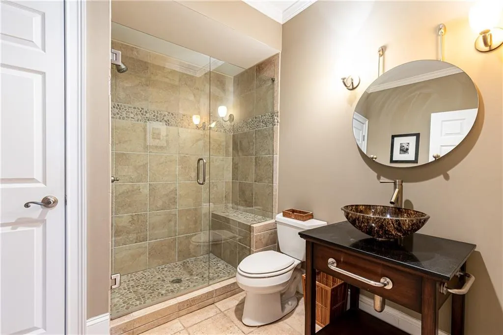 700 Glengate Place, Sandy Springs, Georgia 30328, 5 Bedrooms Bedrooms, ,5 BathroomsBathrooms,Residential,Sold,700 Glengate Place,7170986