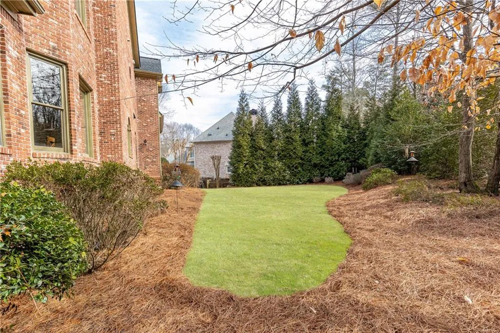 700 Glengate Place, Sandy Springs, Georgia 30328, 5 Bedrooms Bedrooms, ,5 BathroomsBathrooms,Residential,Sold,700 Glengate Place,7170986