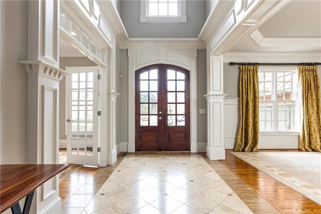 700 Glengate Place, Sandy Springs, Georgia 30328, 5 Bedrooms Bedrooms, ,5 BathroomsBathrooms,Residential,Sold,700 Glengate Place,7170986