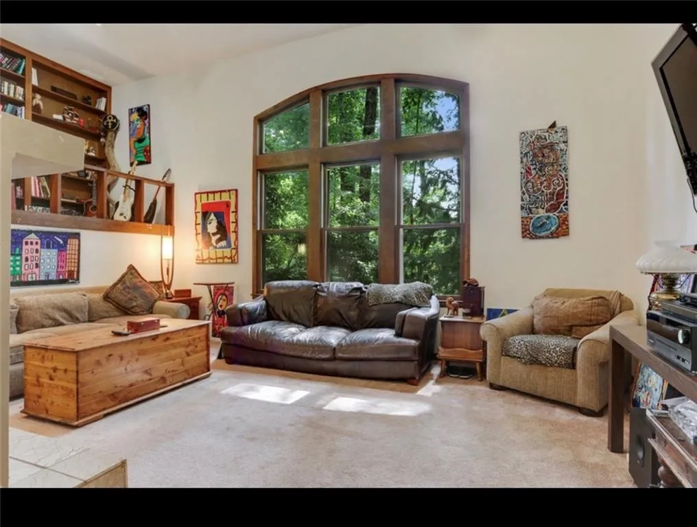 1550 Spalding Drive, Sandy Springs, Georgia 30350, 4 Bedrooms Bedrooms, ,3 BathroomsBathrooms,Residential,Sold,1550 Spalding Drive,6920124