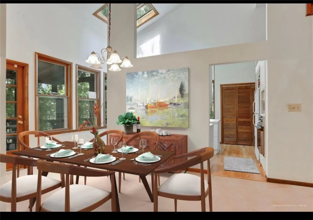 1550 Spalding Drive, Sandy Springs, Georgia 30350, 4 Bedrooms Bedrooms, ,3 BathroomsBathrooms,Residential,Sold,1550 Spalding Drive,6920124