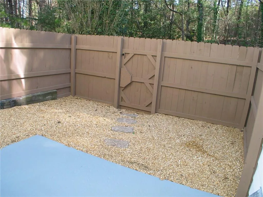 1707 Queen Anne Court, Sandy Springs, Georgia 30350, 2 Bedrooms Bedrooms, ,2 BathroomsBathrooms,Residential,Sold,1707 Queen Anne Court,5961718