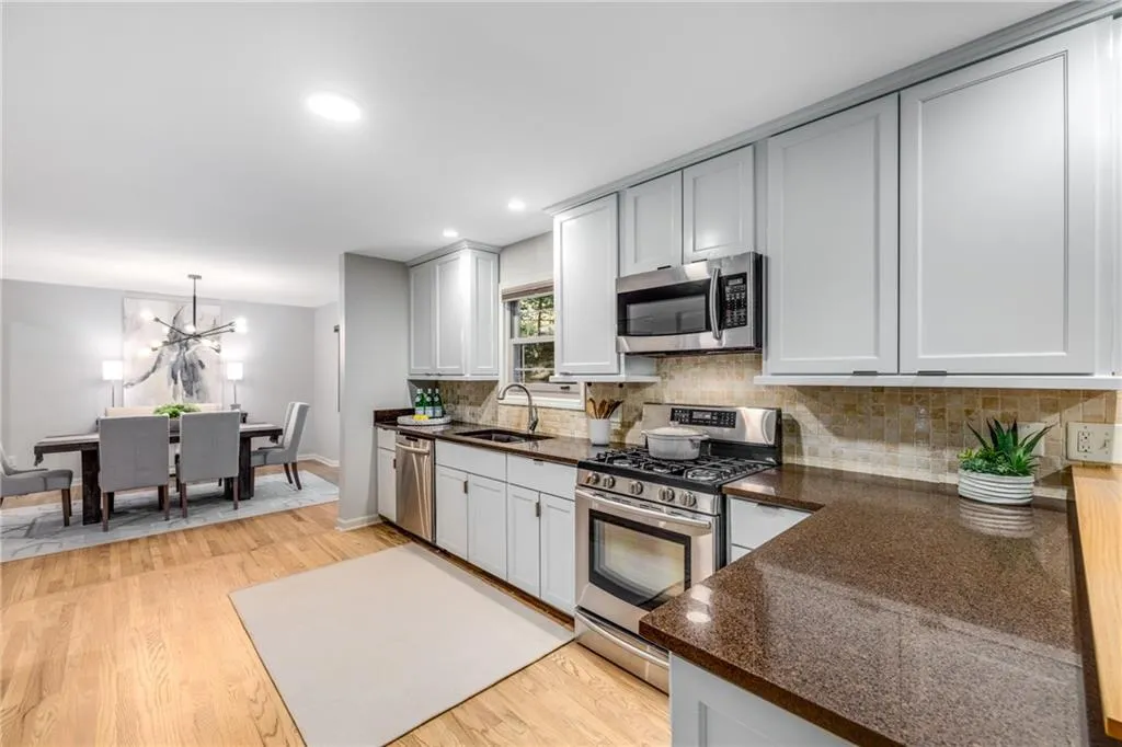 1560 Bubbling Creek Road Ne, Atlanta, Georgia 30319, 4 Bedrooms Bedrooms, ,3 BathroomsBathrooms,Residential,For Sale,1560 Bubbling Creek Road Ne,7665744
