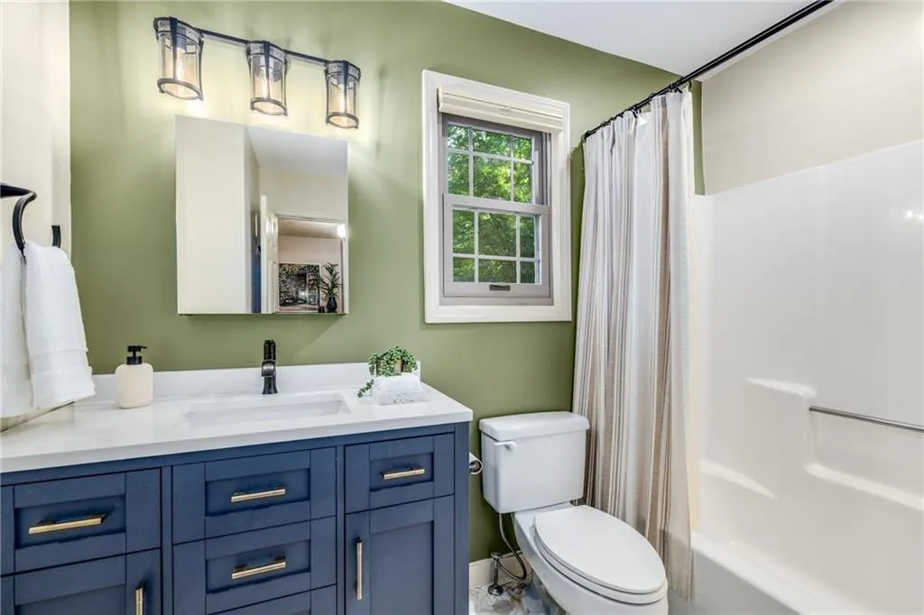 1560 Bubbling Creek Road Ne, Atlanta, Georgia 30319, 4 Bedrooms Bedrooms, ,3 BathroomsBathrooms,Residential,For Sale,1560 Bubbling Creek Road Ne,7665744