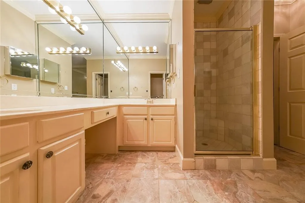 28410 Plantation Drive Ne, Atlanta, Georgia 30324, 2 Bedrooms Bedrooms, ,2 BathroomsBathrooms,Residential,For Sale,28410 Plantation Drive Ne,7676483