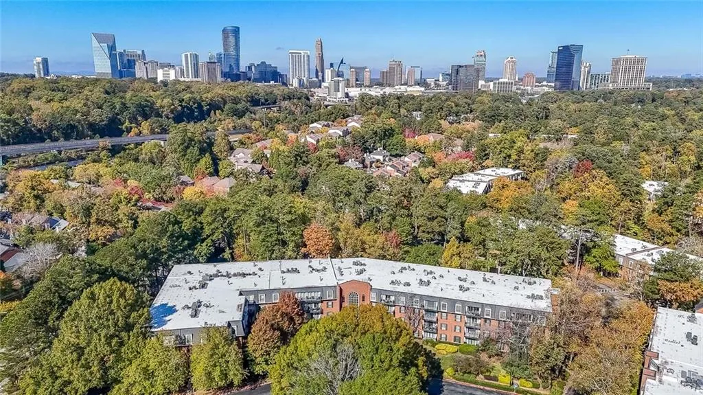 28410 Plantation Drive Ne, Atlanta, Georgia 30324, 2 Bedrooms Bedrooms, ,2 BathroomsBathrooms,Residential,For Sale,28410 Plantation Drive Ne,7676483