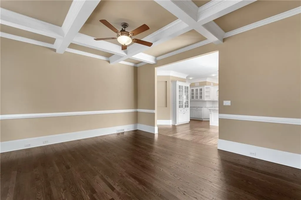 7866 Stratford Lane, Sandy Springs, Georgia 30350, 6 Bedrooms Bedrooms, ,6 BathroomsBathrooms,Residential,Sold,7866 Stratford Lane,6855036