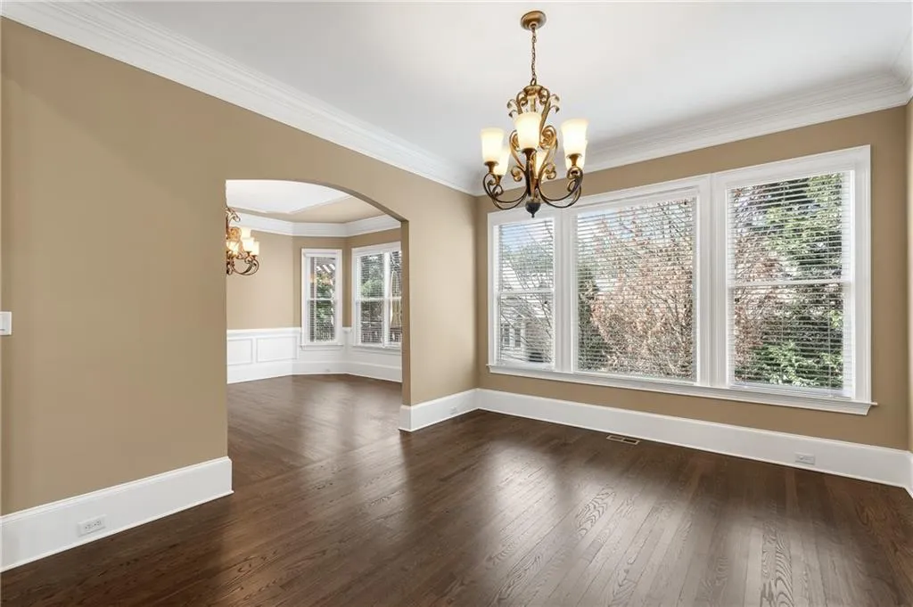 7866 Stratford Lane, Sandy Springs, Georgia 30350, 6 Bedrooms Bedrooms, ,6 BathroomsBathrooms,Residential,Sold,7866 Stratford Lane,6855036