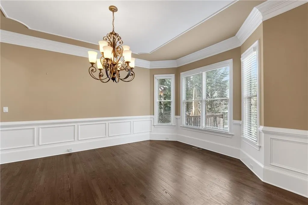 7866 Stratford Lane, Sandy Springs, Georgia 30350, 6 Bedrooms Bedrooms, ,6 BathroomsBathrooms,Residential,Sold,7866 Stratford Lane,6855036
