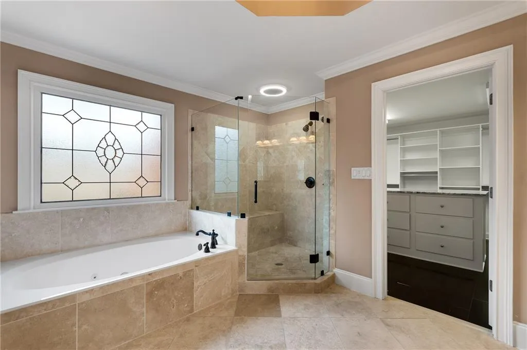 7866 Stratford Lane, Sandy Springs, Georgia 30350, 6 Bedrooms Bedrooms, ,6 BathroomsBathrooms,Residential,Sold,7866 Stratford Lane,6855036