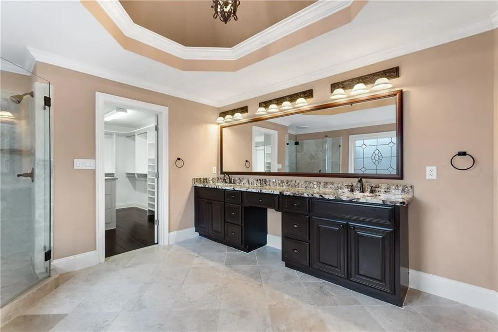 7866 Stratford Lane, Sandy Springs, Georgia 30350, 6 Bedrooms Bedrooms, ,6 BathroomsBathrooms,Residential,Sold,7866 Stratford Lane,6855036