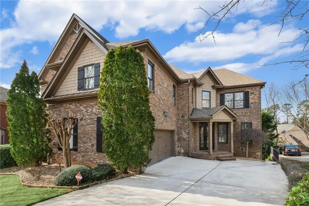 7866 Stratford Lane, Sandy Springs, Georgia 30350, 6 Bedrooms Bedrooms, ,6 BathroomsBathrooms,Residential,Sold,7866 Stratford Lane,6855036