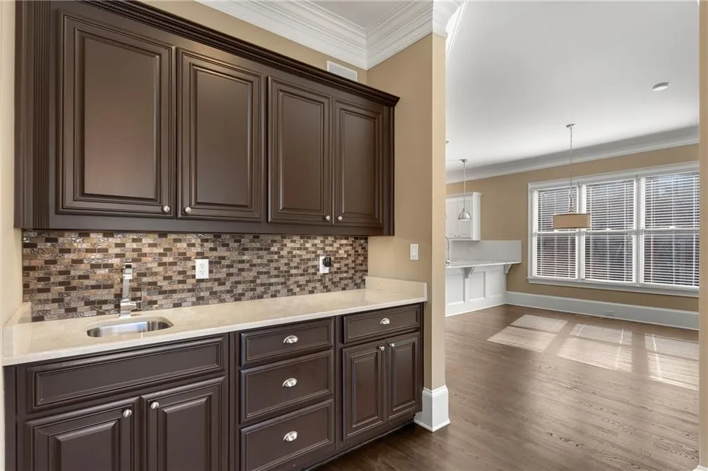 7866 Stratford Lane, Sandy Springs, Georgia 30350, 6 Bedrooms Bedrooms, ,6 BathroomsBathrooms,Residential,Sold,7866 Stratford Lane,6855036