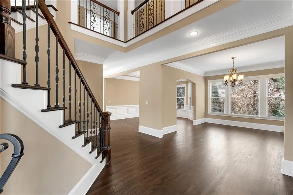 7866 Stratford Lane, Sandy Springs, Georgia 30350, 6 Bedrooms Bedrooms, ,6 BathroomsBathrooms,Residential,Sold,7866 Stratford Lane,6855036