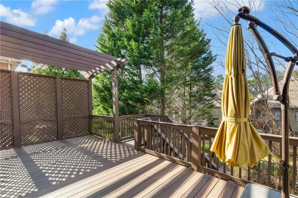 7866 Stratford Lane, Sandy Springs, Georgia 30350, 6 Bedrooms Bedrooms, ,6 BathroomsBathrooms,Residential,Sold,7866 Stratford Lane,6855036