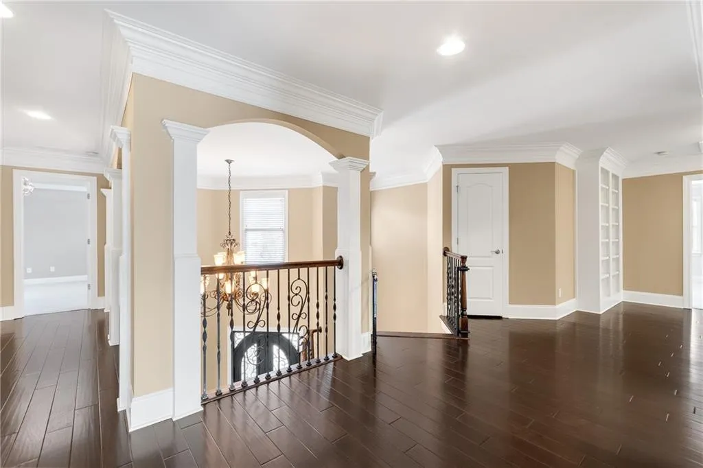 7866 Stratford Lane, Sandy Springs, Georgia 30350, 6 Bedrooms Bedrooms, ,6 BathroomsBathrooms,Residential,Sold,7866 Stratford Lane,6855036