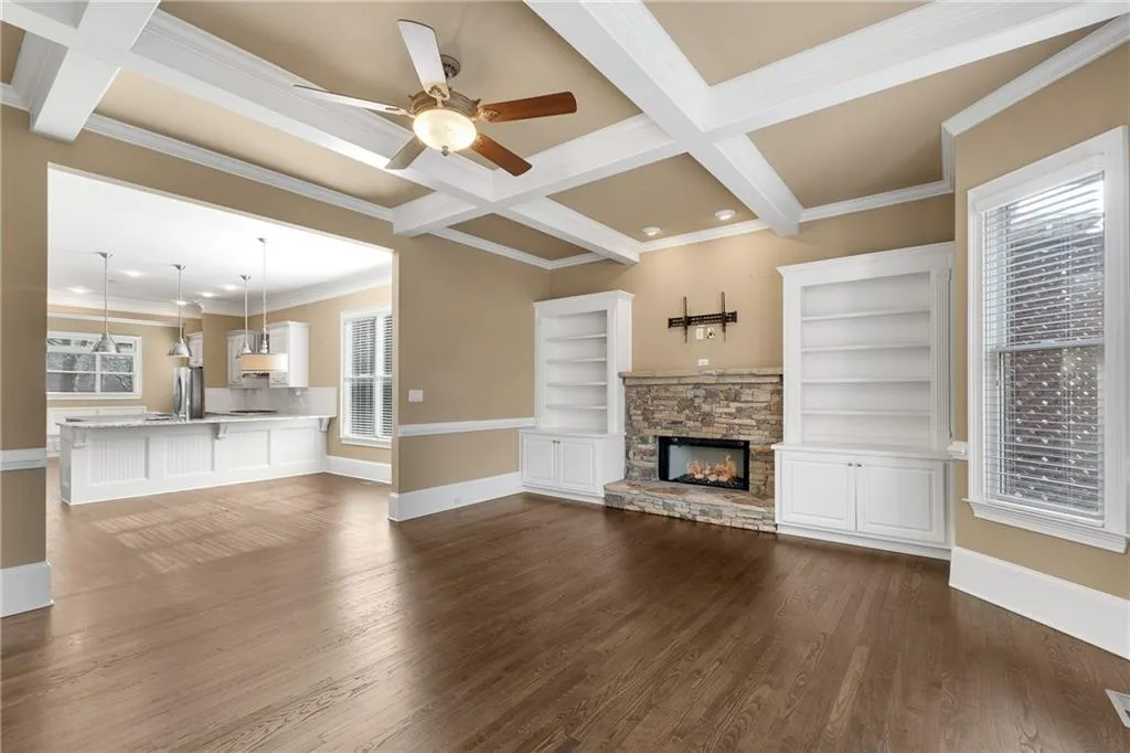 7866 Stratford Lane, Sandy Springs, Georgia 30350, 6 Bedrooms Bedrooms, ,6 BathroomsBathrooms,Residential,Sold,7866 Stratford Lane,6855036