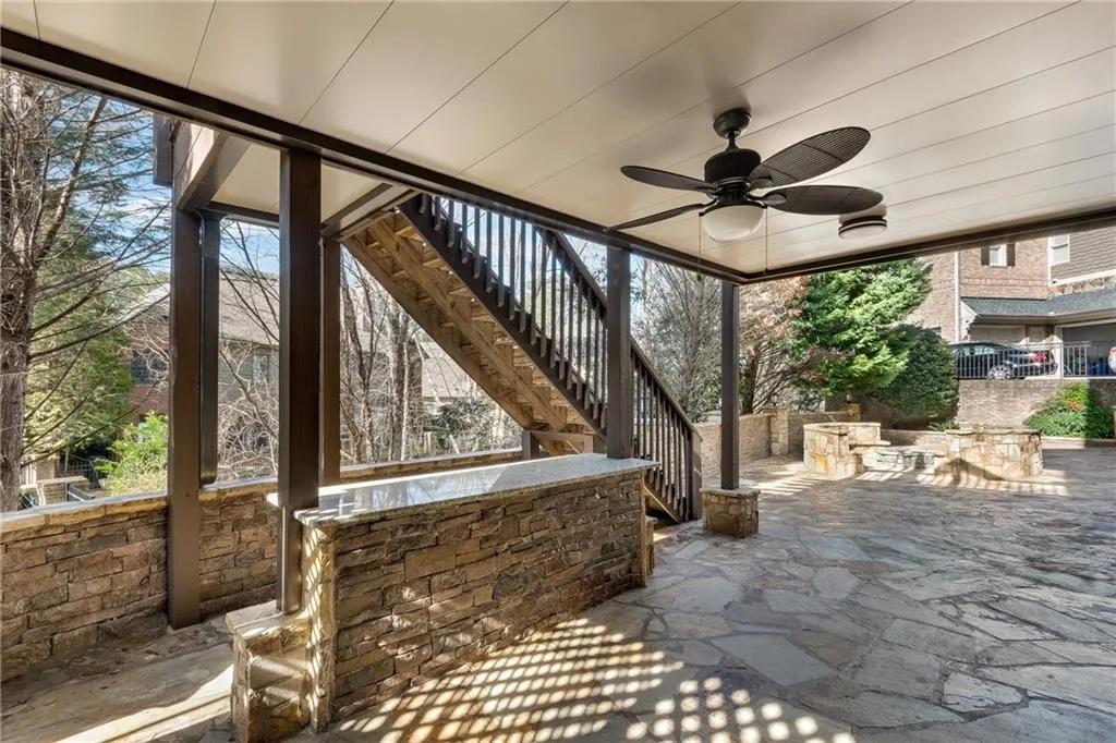 7866 Stratford Lane, Sandy Springs, Georgia 30350, 6 Bedrooms Bedrooms, ,6 BathroomsBathrooms,Residential,Sold,7866 Stratford Lane,6855036