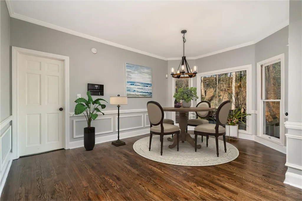 9560 Huntcliff Trace, Sandy Springs, Georgia 30350, 6 Bedrooms Bedrooms, ,4 BathroomsBathrooms,Residential,Sold,9560 Huntcliff Trace,6989638