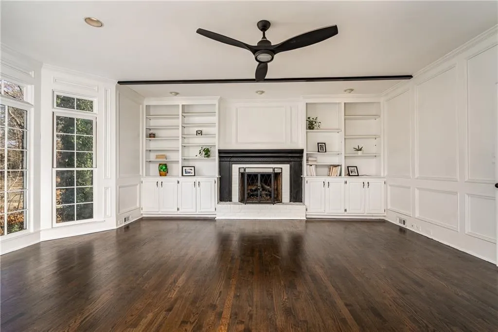 9560 Huntcliff Trace, Sandy Springs, Georgia 30350, 6 Bedrooms Bedrooms, ,4 BathroomsBathrooms,Residential,Sold,9560 Huntcliff Trace,6989638