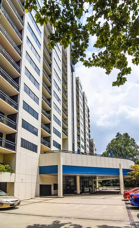 1130 Piedmont Avenue Ne Unit 907, Atlanta, Georgia 30309, 2 Bedrooms Bedrooms, ,2 BathroomsBathrooms,Residential,Sold,1130 Piedmont Avenue Ne Unit 907,5579526