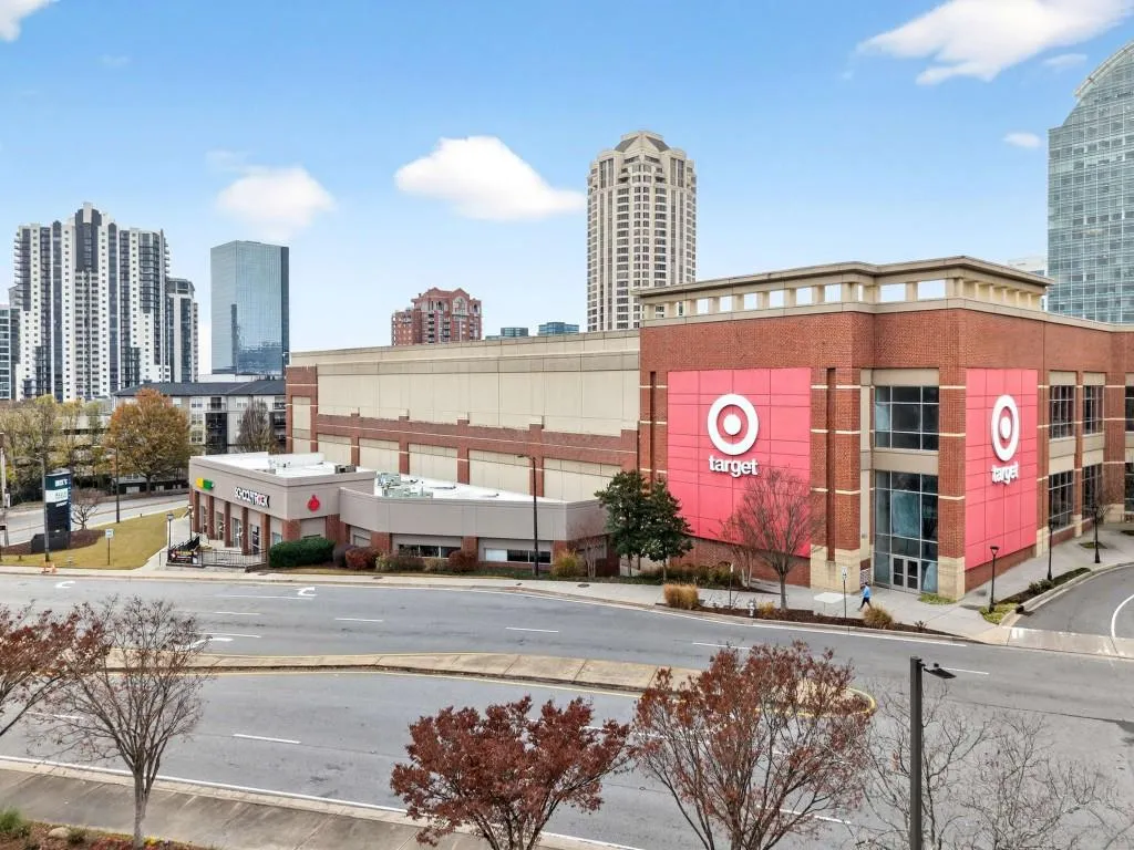 3668 Kingsboro Road Ne Unit 10, Atlanta, Georgia 30319, 2 Bedrooms Bedrooms, ,1 BathroomBathrooms,Residential,For Sale,3668 Kingsboro Road Ne Unit 10,7690198