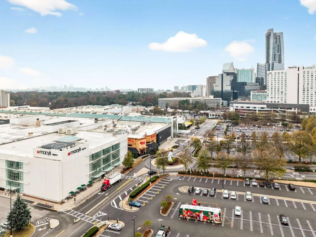 3668 Kingsboro Road Ne Unit 10, Atlanta, Georgia 30319, 2 Bedrooms Bedrooms, ,1 BathroomBathrooms,Residential,For Sale,3668 Kingsboro Road Ne Unit 10,7690198