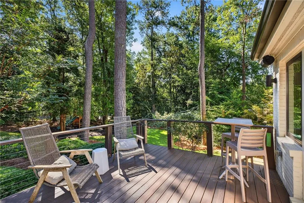 4351 N Elizabeth Lane Se, Atlanta, Georgia 30339, 6 Bedrooms Bedrooms, ,5 BathroomsBathrooms,Residential,For Sale,4351 N Elizabeth Lane Se,7639341