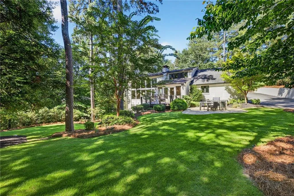 4351 N Elizabeth Lane Se, Atlanta, Georgia 30339, 6 Bedrooms Bedrooms, ,5 BathroomsBathrooms,Residential,For Sale,4351 N Elizabeth Lane Se,7639341