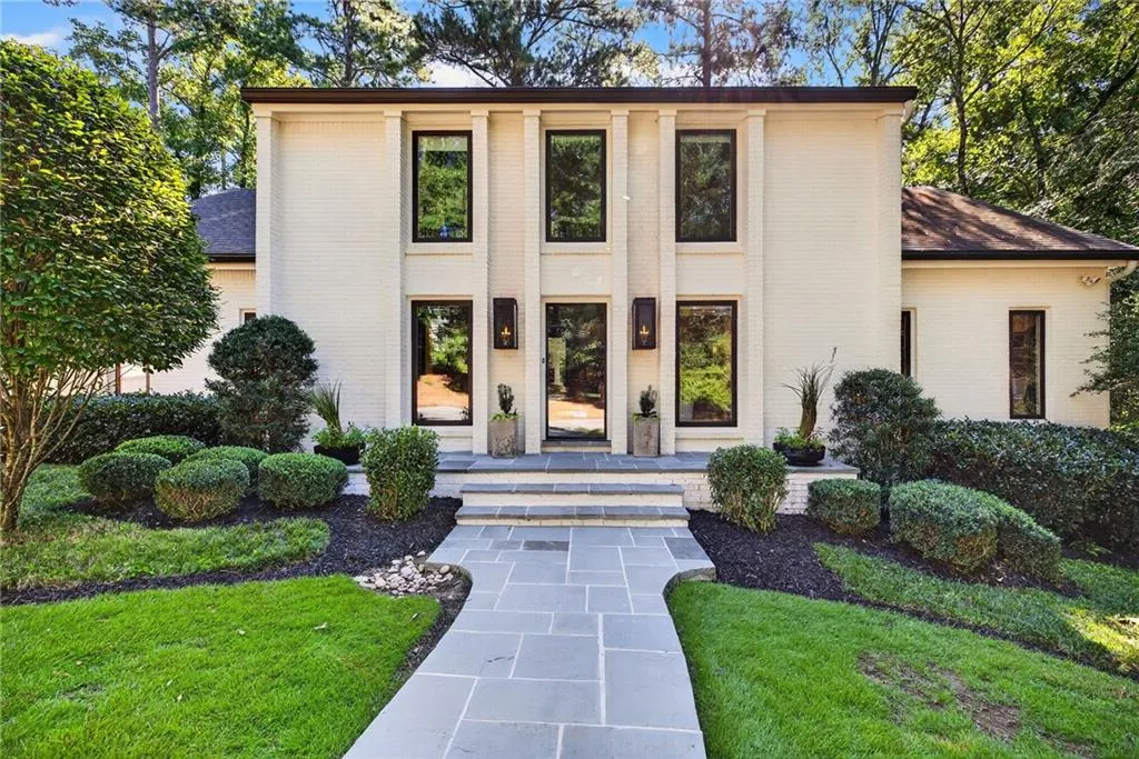 4351 N Elizabeth Lane Se, Atlanta, Georgia 30339, 6 Bedrooms Bedrooms, ,5 BathroomsBathrooms,Residential,For Sale,4351 N Elizabeth Lane Se,7639341