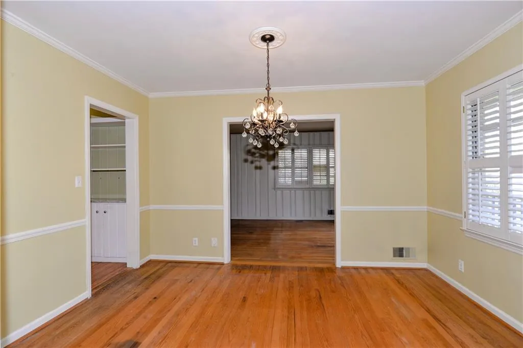 810 Starlight Drive, Sandy Springs, Georgia 30342, 3 Bedrooms Bedrooms, ,2 BathroomsBathrooms,Residential,Sold,810 Starlight Drive,5979258