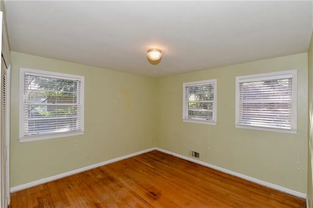 810 Starlight Drive, Sandy Springs, Georgia 30342, 3 Bedrooms Bedrooms, ,2 BathroomsBathrooms,Residential,Sold,810 Starlight Drive,5979258
