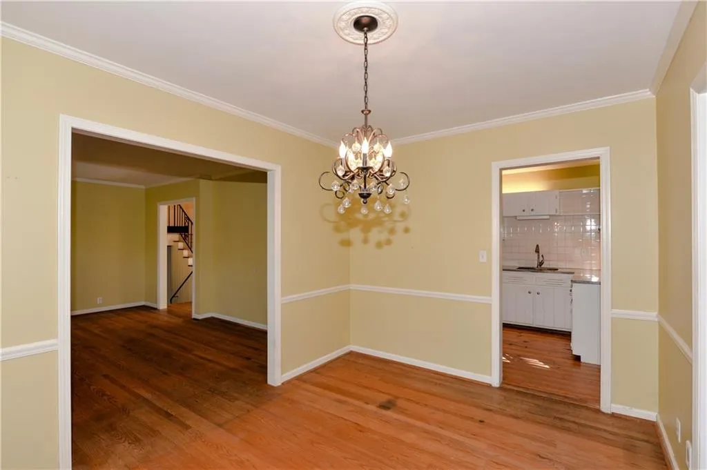 810 Starlight Drive, Sandy Springs, Georgia 30342, 3 Bedrooms Bedrooms, ,2 BathroomsBathrooms,Residential,Sold,810 Starlight Drive,5979258