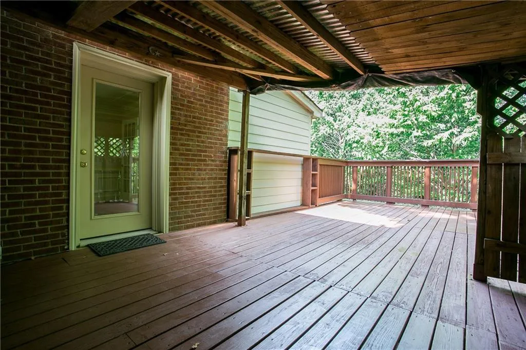 800 Towergate Place, Sandy Springs, Georgia 30350, 4 Bedrooms Bedrooms, ,3 BathroomsBathrooms,Residential,Sold,800 Towergate Place,5749167