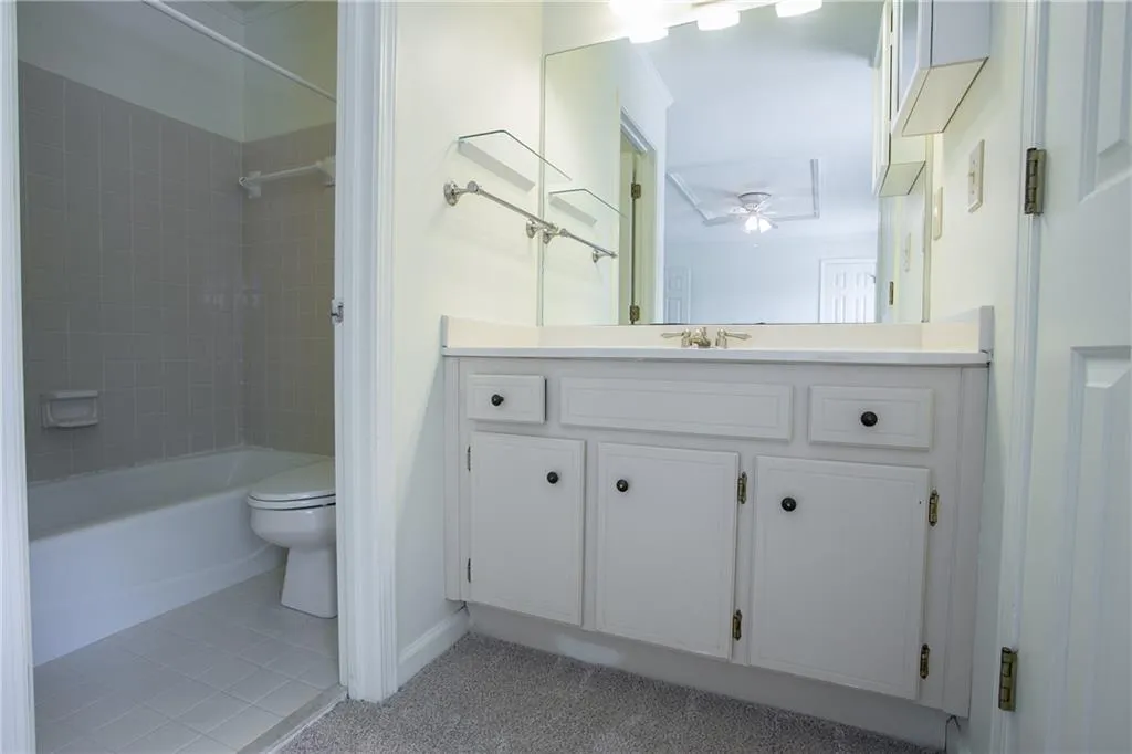 800 Towergate Place, Sandy Springs, Georgia 30350, 4 Bedrooms Bedrooms, ,3 BathroomsBathrooms,Residential,Sold,800 Towergate Place,5749167