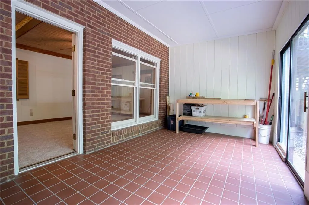 800 Towergate Place, Sandy Springs, Georgia 30350, 4 Bedrooms Bedrooms, ,3 BathroomsBathrooms,Residential,Sold,800 Towergate Place,5749167