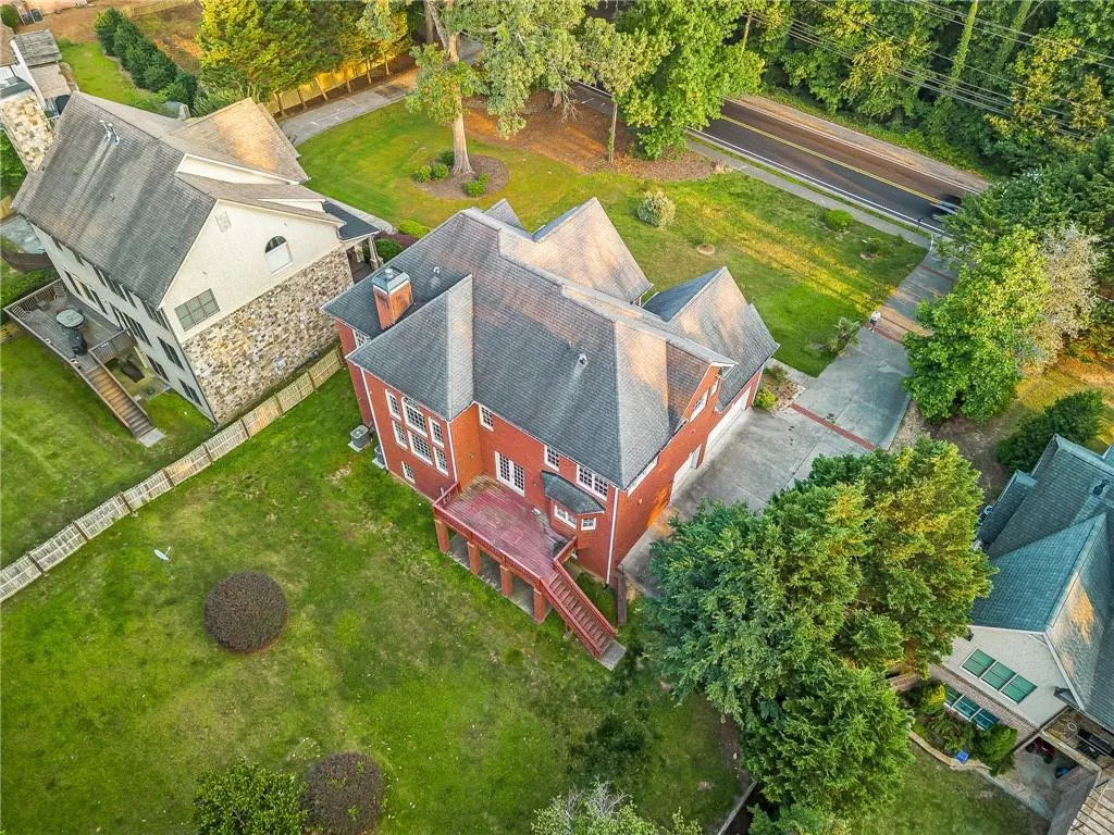 4130 Spalding Drive, Sandy Springs, Georgia 30350, 5 Bedrooms Bedrooms, ,4 BathroomsBathrooms,Residential,Sold,4130 Spalding Drive,7230612