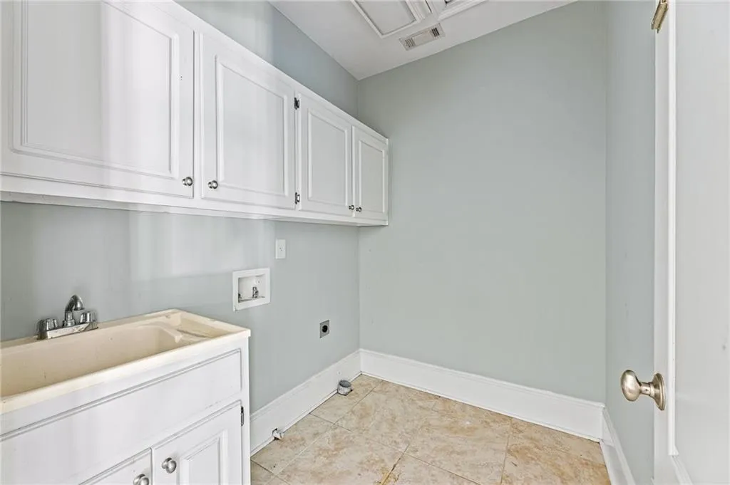 4130 Spalding Drive, Sandy Springs, Georgia 30350, 5 Bedrooms Bedrooms, ,4 BathroomsBathrooms,Residential,Sold,4130 Spalding Drive,7230612