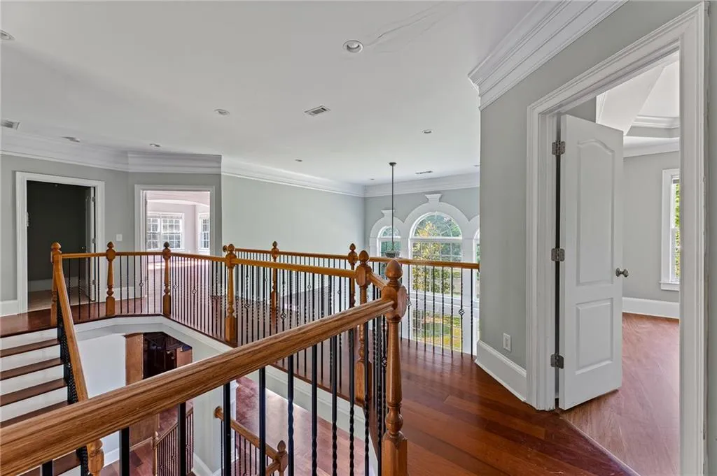 4130 Spalding Drive, Sandy Springs, Georgia 30350, 5 Bedrooms Bedrooms, ,4 BathroomsBathrooms,Residential,Sold,4130 Spalding Drive,7230612