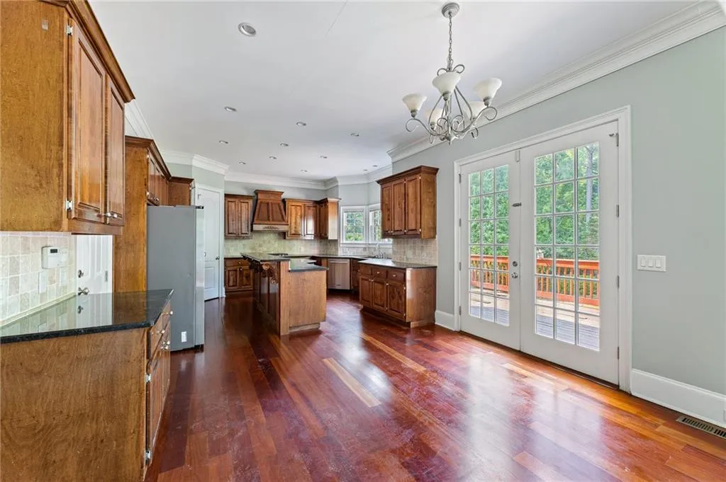 4130 Spalding Drive, Sandy Springs, Georgia 30350, 5 Bedrooms Bedrooms, ,4 BathroomsBathrooms,Residential,Sold,4130 Spalding Drive,7230612