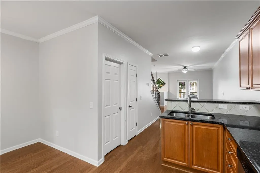 1529 Liberty Parkway Nw Unit 2314, Atlanta, Georgia 30318, 3 Bedrooms Bedrooms, ,2 BathroomsBathrooms,Residential,For Sale,1529 Liberty Parkway Nw Unit 2314,7589789